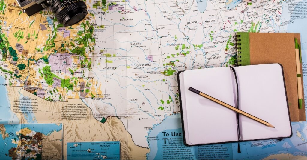 plan de voyage planifié sur carte