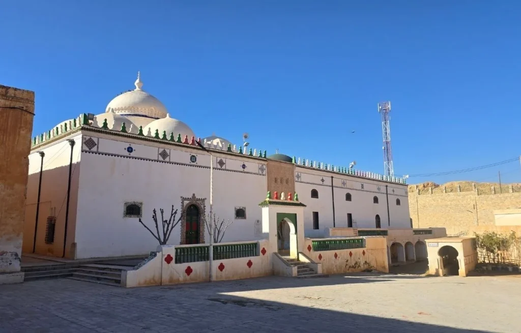 Algeria Desert Tour Bou Saada – Biskra – El Oued ()