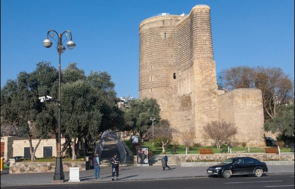 la tour de la Vierge Azerbaïdjan ()